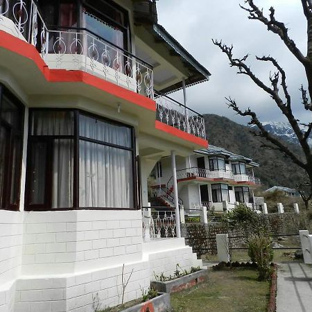 Hotel Shivalay Дармсала Экстерьер фото