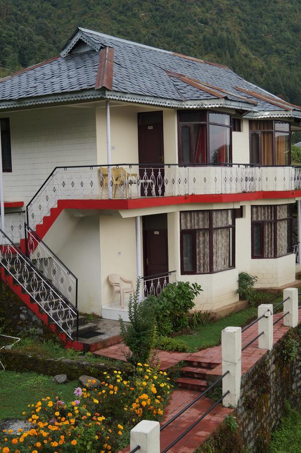Hotel Shivalay Дармсала Экстерьер фото